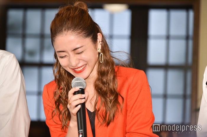 �l�C,����,�^�����g,���D,2017,2016