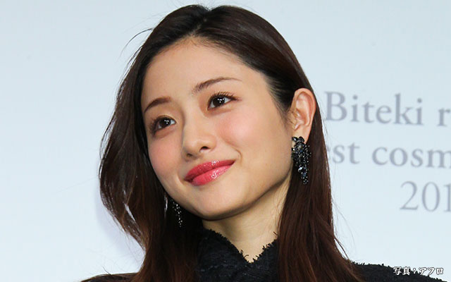 �l�C,����,�^�����g,���D,2017,2016