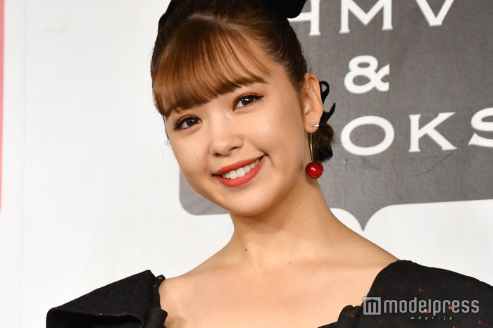 �l�C,����,�^�����g,���D,2017,2016