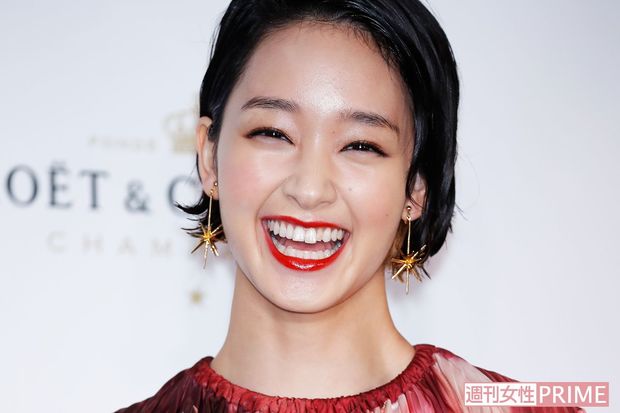 �l�C,����,�^�����g,���D,2017,2016