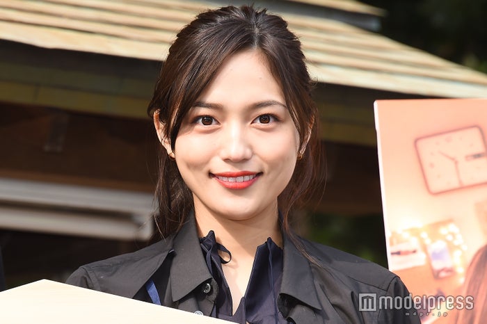 �l�C,����,�^�����g,���D,�A�C�h��,2018,2017