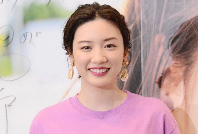 �l�C,����,�^�����g,���D,�A�C�h��,2018,2017