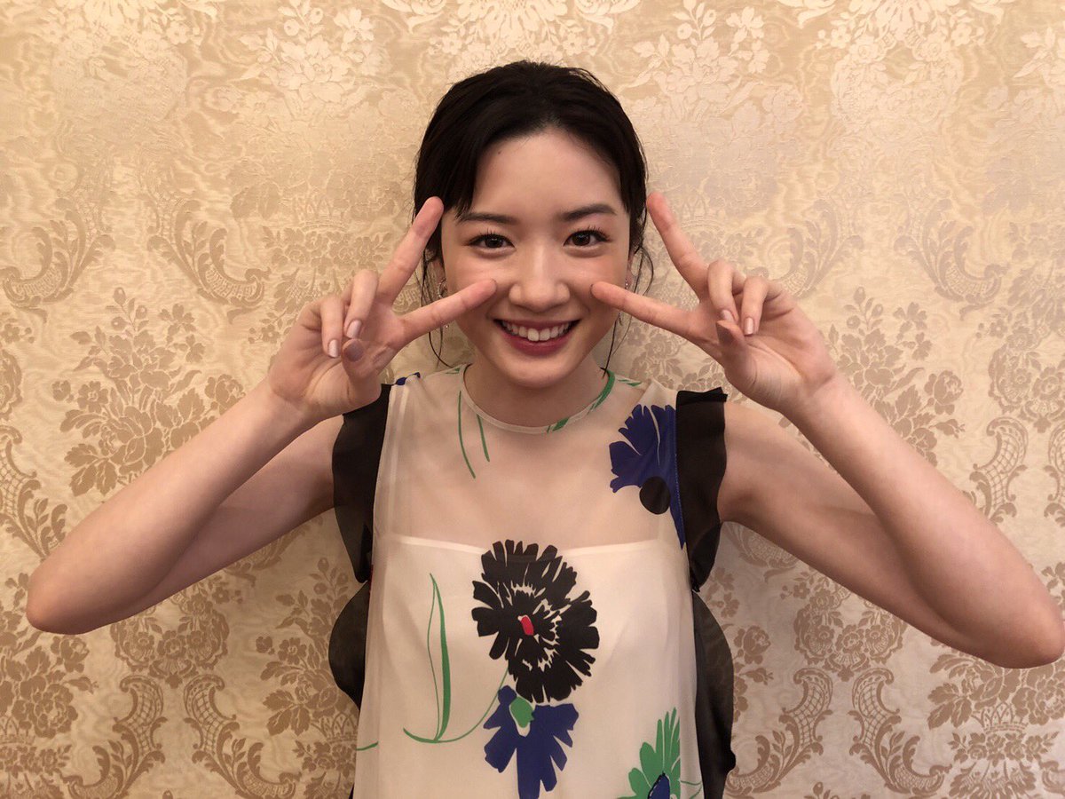 �l�C,����,�^�����g,���D,�A�C�h��,2018,2017