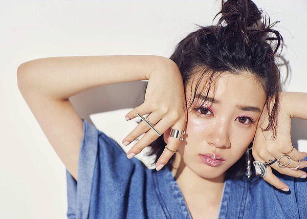 �l�C,����,�^�����g,���D,�A�C�h��,2018,2017