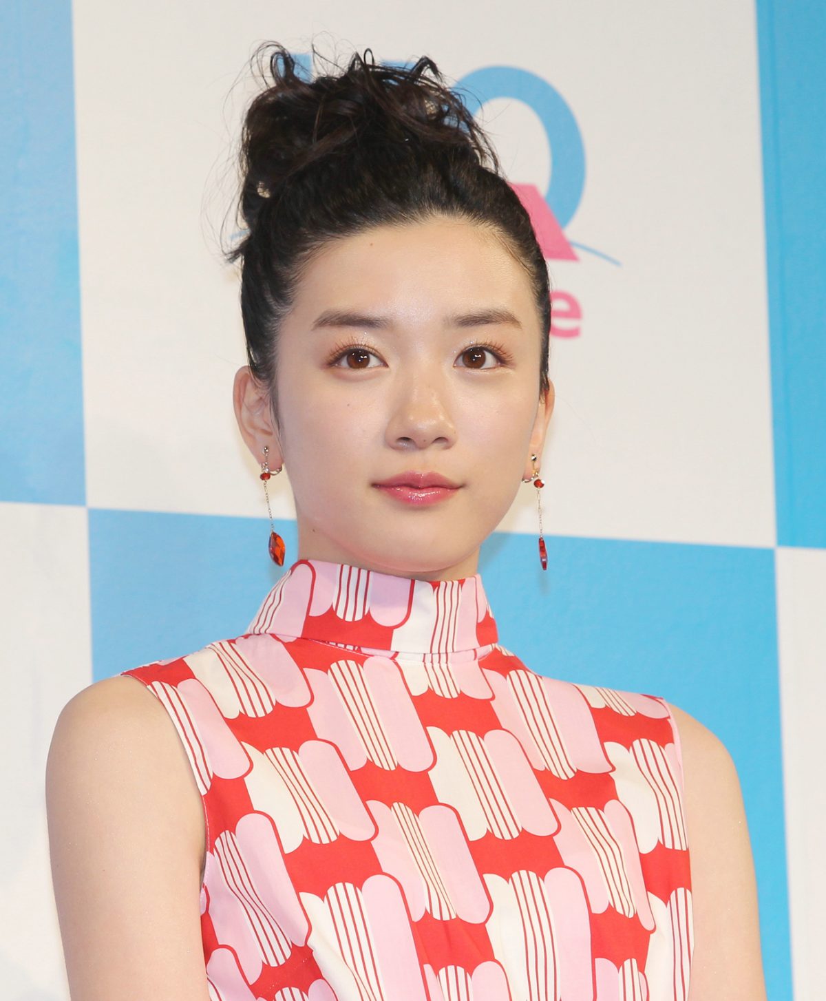 �l�C,����,�^�����g,���D,�A�C�h��,2018,2017