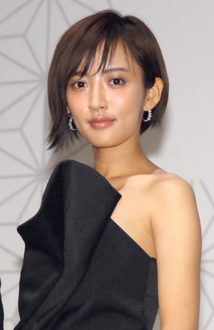 �l�C,����,�^�����g,���D,2017,2016