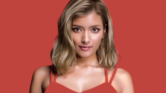 �l�C,����,�^�����g,���D,�A�C�h��,2018,2017